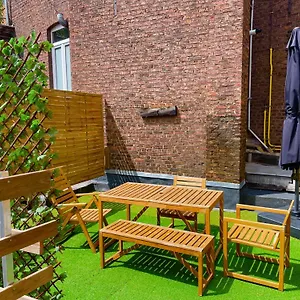 Royal Selys, City-center - Bike Parking And Outdoor Lüttich